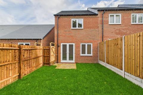 2 bedroom end of terrace house for sale, Redcliff Close, Kinver