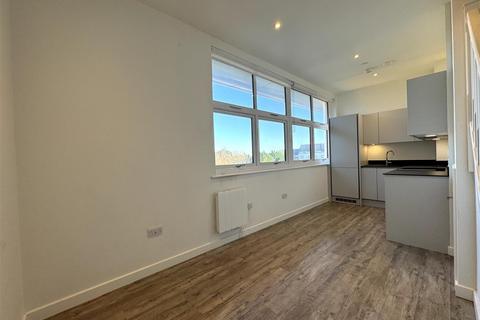 1 bedroom apartment to rent, 4-16 London Road, Staines-Upon-Thames TW18