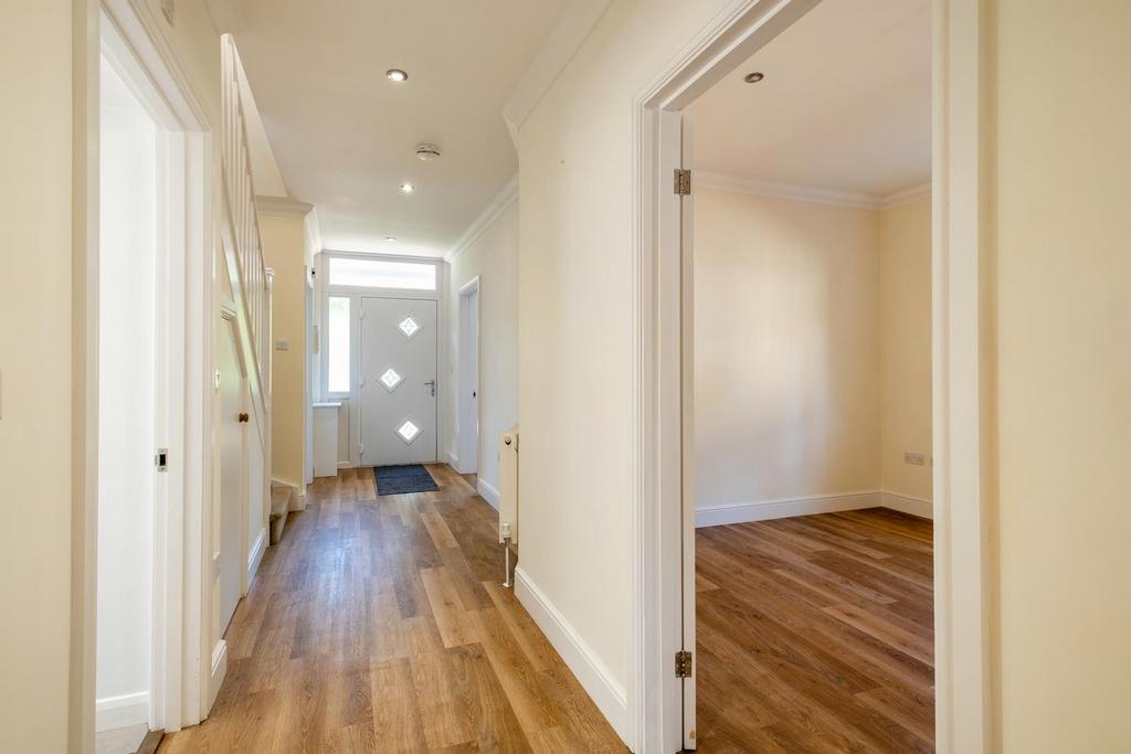 67 Sicklesmere Road-8.JPG