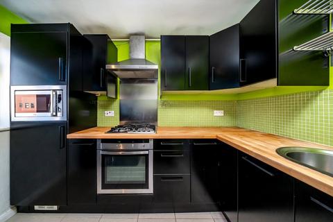 undefined, Gumley Gardens, Isleworth TW7