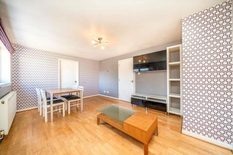 undefined, Gumley Gardens, Isleworth TW7