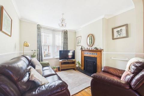 2 bedroom end of terrace house for sale, Lysons Avenue, Gloucester, Gloucestershire, GL1