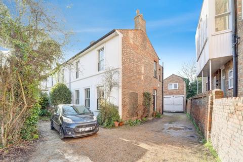 3 bedroom semi-detached house for sale, Kimbolton Road, Bedford MK40