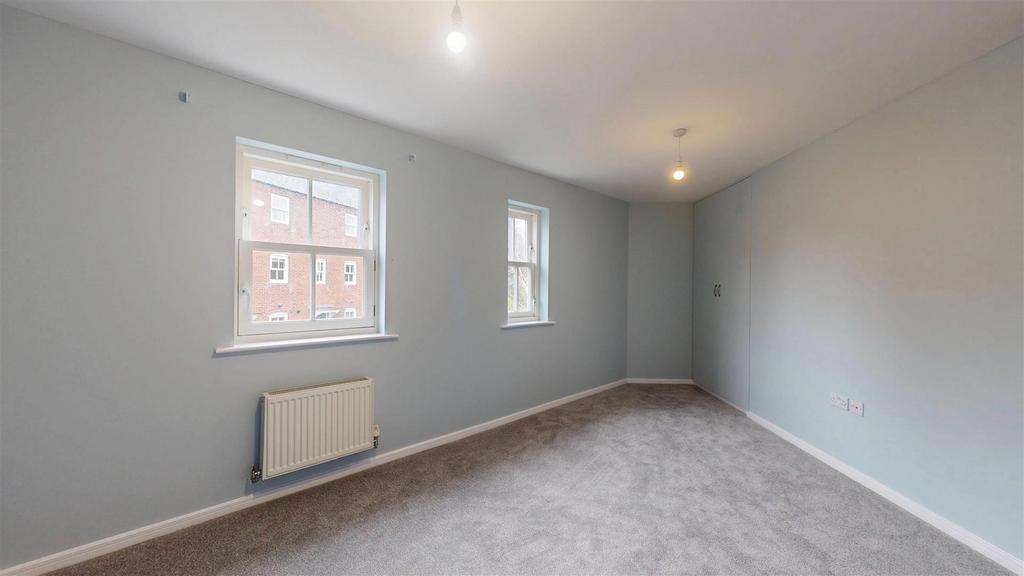 Wilfred Owen Close, 6, Bedroom 1.jpg
