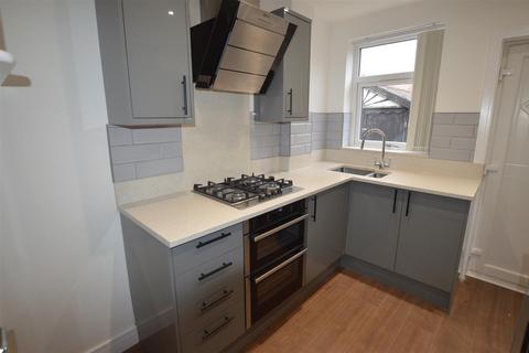 3 bedroom house to rent, St Davids Road, Stockport SK8