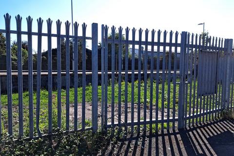 Land to rent, Station Rd East Preston BN16 3RE