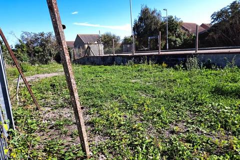 Land to rent, Station Rd East Preston BN16 3RE