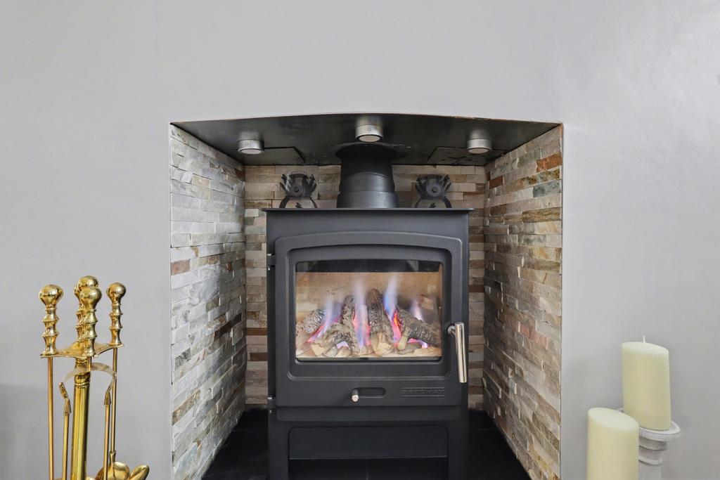 5-5- Rob Hammond Ewe Move Pontefract