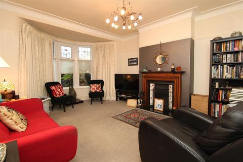 4 bedroom semi-detached house for sale, Davison Avenue, Whitley Bay