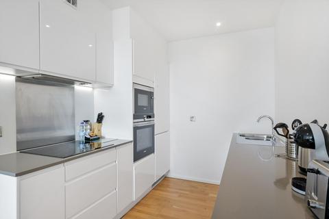 1 bedroom flat to rent, Clover Court, London, E14