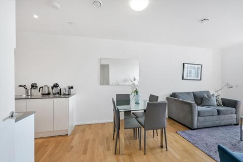 1 bedroom flat to rent, Clover Court, London, E14