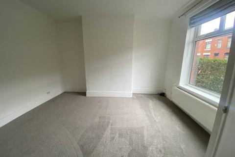 2 bedroom terraced house to rent, Hebron Street, Royton