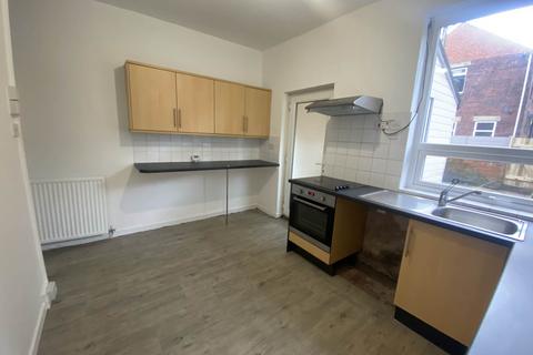 2 bedroom terraced house to rent, Hebron Street, Royton