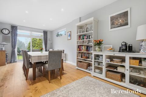 3 bedroom detached house for sale, River Drive, Upminster, RM14