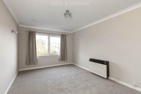 undefined, Mount Hermon Road, Woking GU22