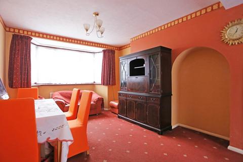 3 bedroom terraced house for sale, High Road, Chadwell Heath, RM6