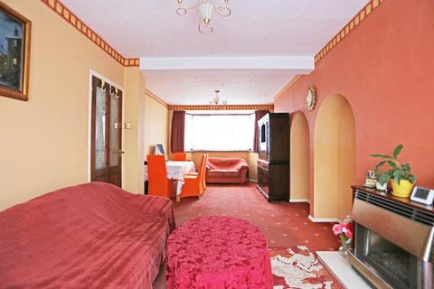 3 bedroom terraced house for sale, High Road, Chadwell Heath, RM6