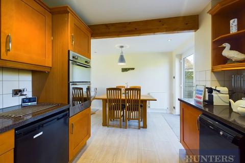 undefined, Dale Rise, Burniston