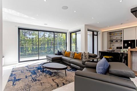 5 bedroom detached house for sale, London Road, Rickmansworth, Hertfordshire, WD3