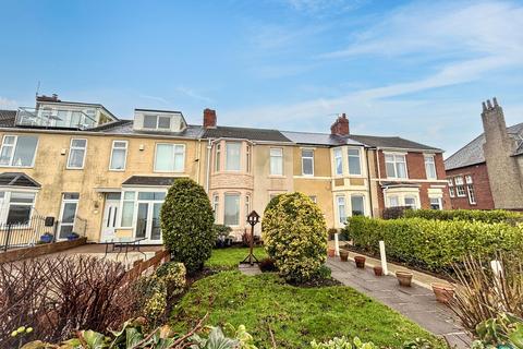 Beach Terrace, Newbiggin by the Sea, Newbiggin-by-the-Sea, Northumberland, NE64 6XE