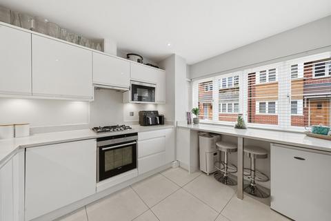 4 bedroom semi-detached house for sale, Middleton Close, Cambridge, CB4