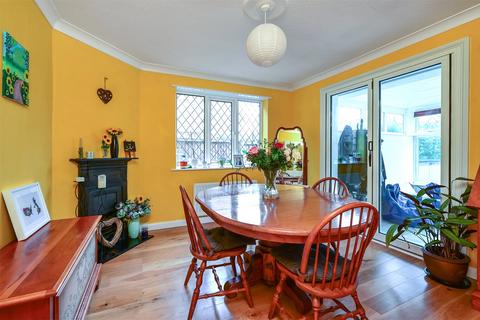 5 bedroom detached house for sale, Boundary Road, Hampshire GU14