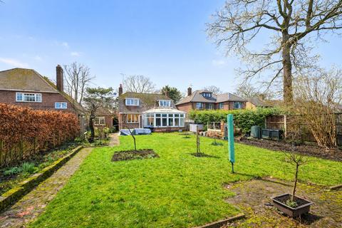 5 bedroom detached house for sale, Boundary Road, Hampshire GU14