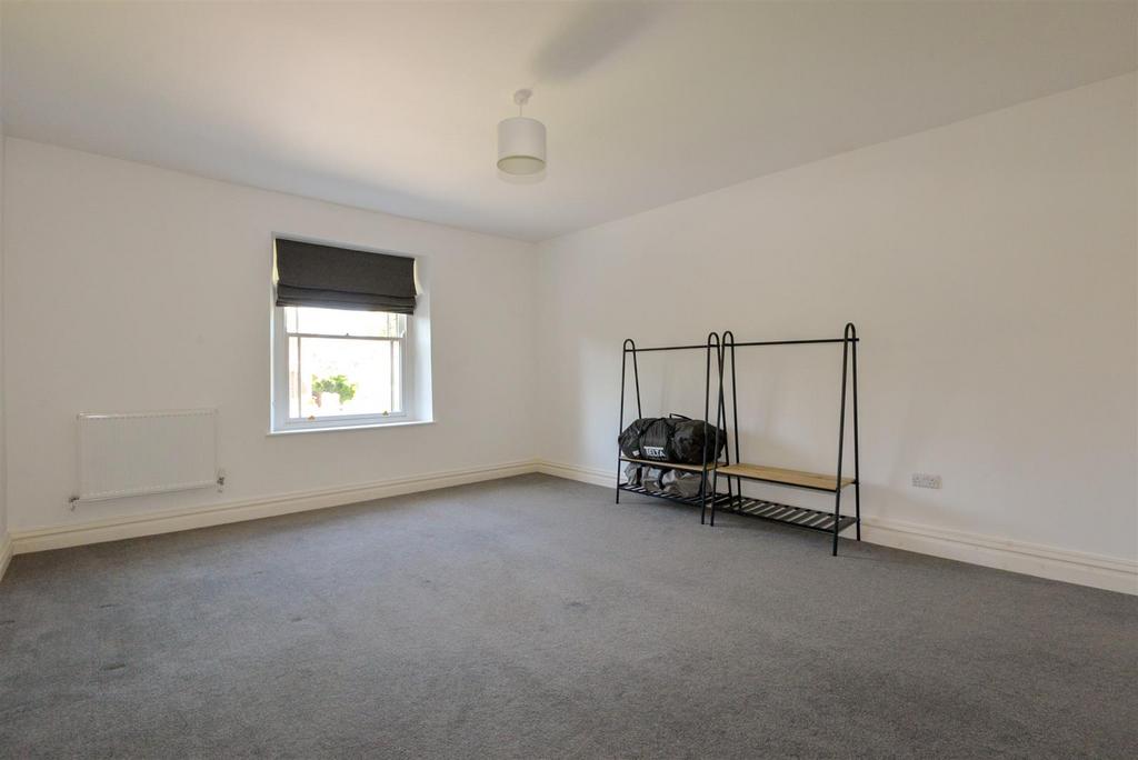 Bedroom2 1.jpg