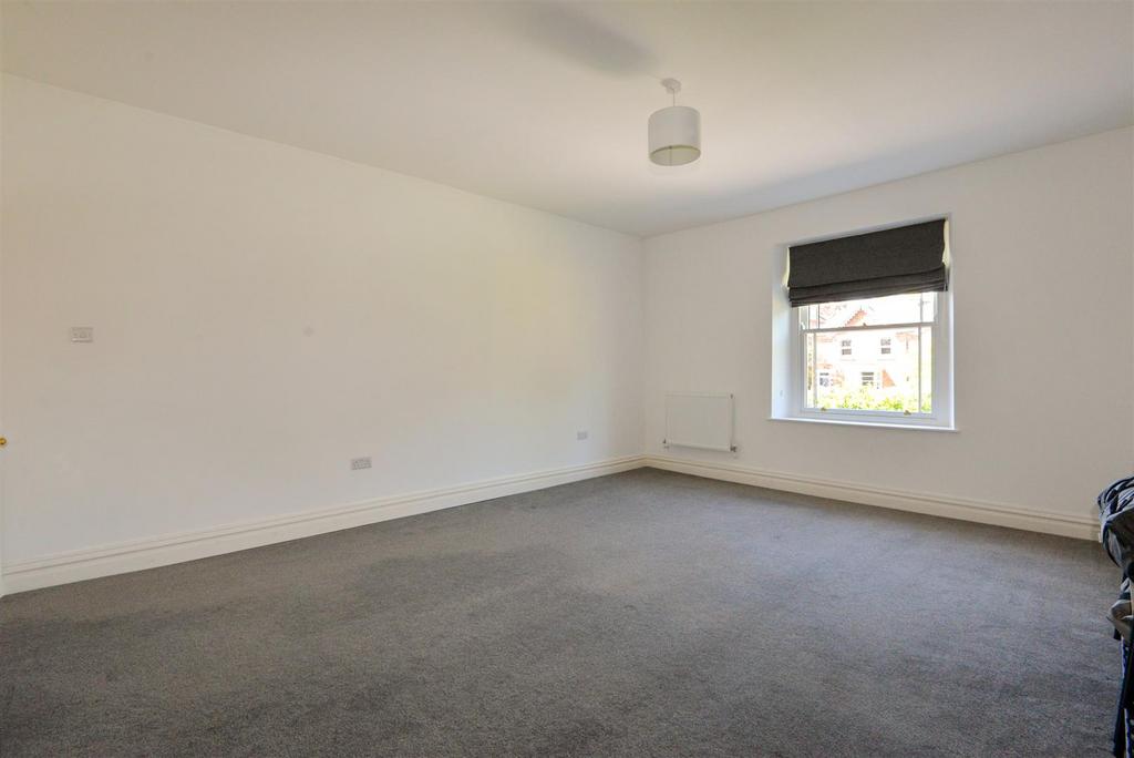 Bedroom2 2.jpg
