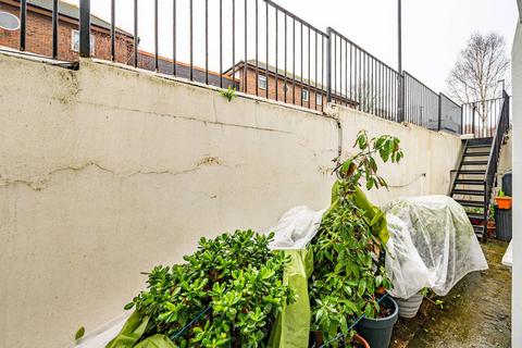 2 bedroom flat for sale, Copenhagen Street, Islington, London, N1