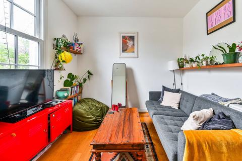 2 bedroom flat for sale, Shelburne Road, Holloway, London, N7