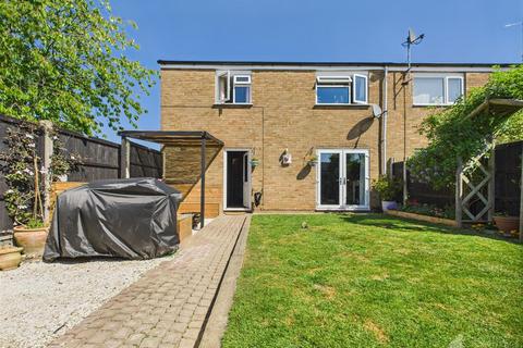 undefined, York Road, Stevenage SG1