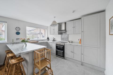undefined, Maple Court, Reading RG8