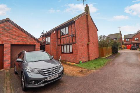 4 bedroom detached house for sale, Broadlands, Raunds NN9