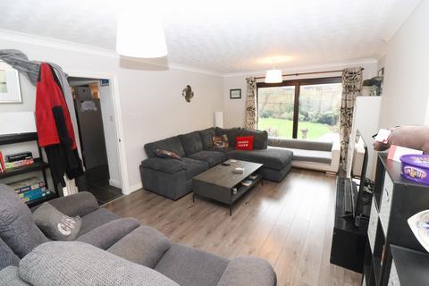 4 bedroom detached house for sale, Broadlands, Raunds NN9