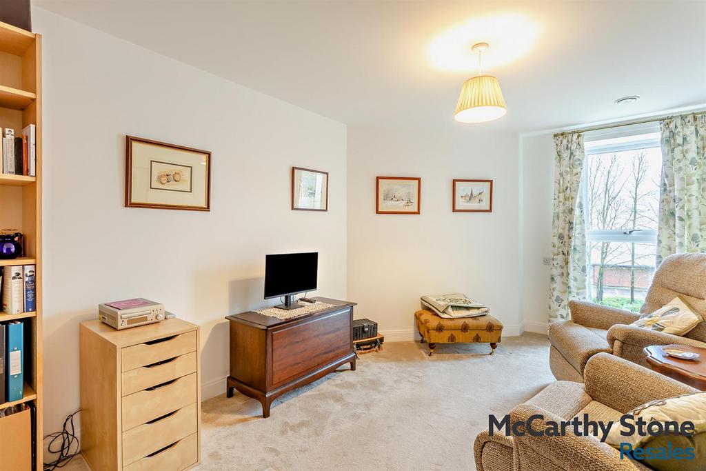 8677340-interior11-800.jpg