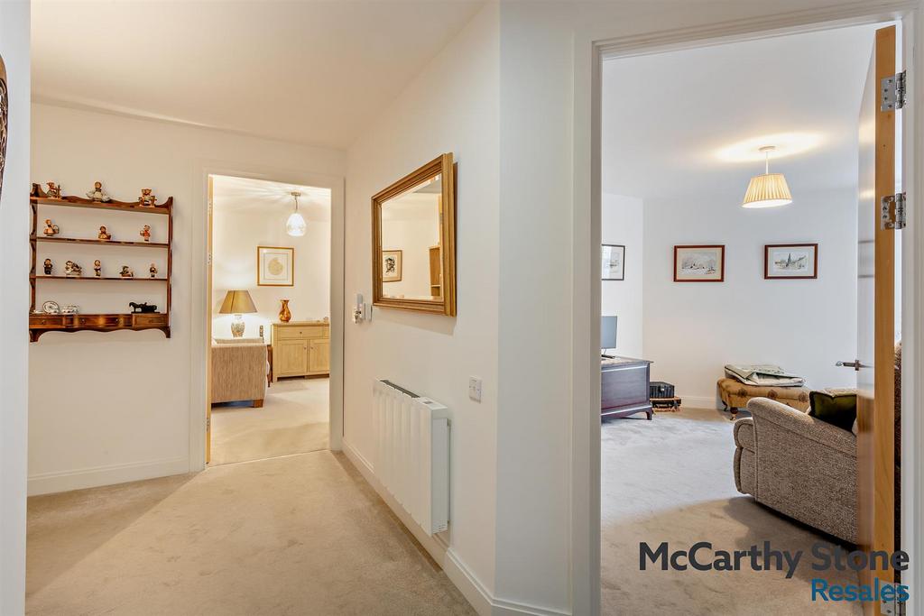 8677340-interior09-800.jpg