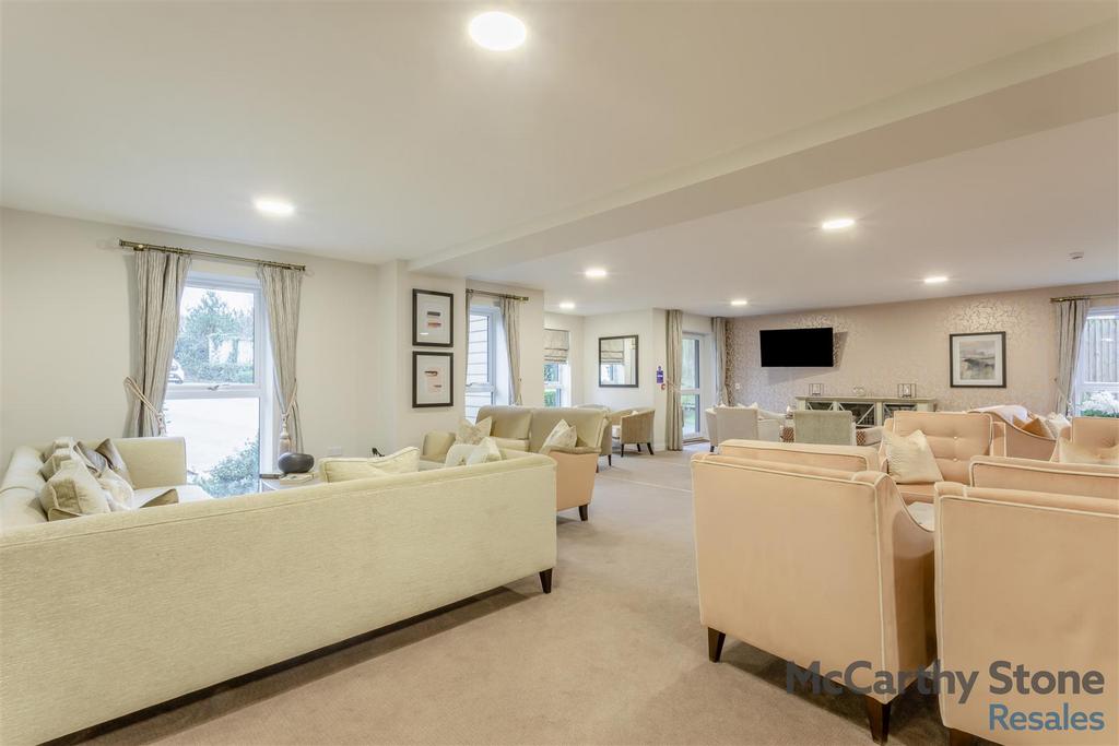 8676278-interior21.jpg