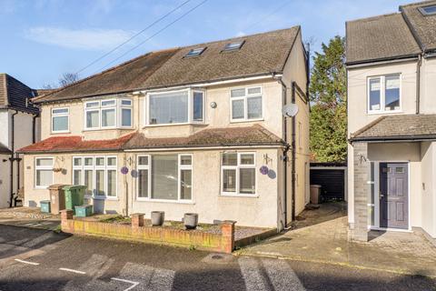 Victoria Avenue, Wallington SM6