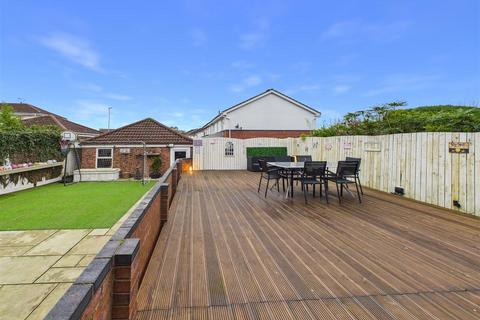 4 bedroom detached house for sale, Beverley Road, Willerby