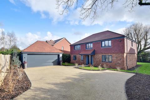 4 bedroom detached house for sale, Angley Road, Cranbrook