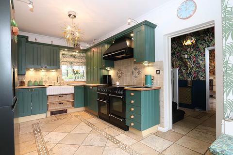 undefined, Englefield Road, Theale - Walk to the shops &  train station to London