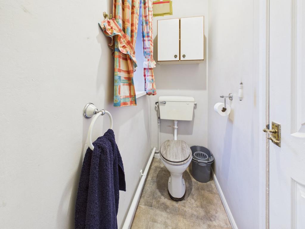 Separate Wc