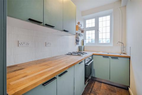 2 bedroom apartment to rent, Streatham Close, Lambeth SW16