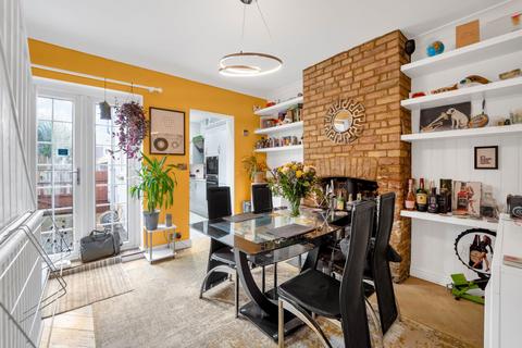undefined, Helen Cottages, Windsor SL4