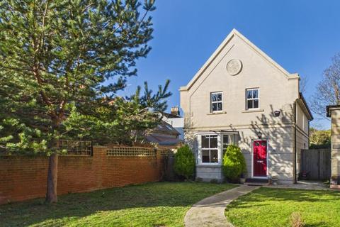 3 bedroom detached house for sale, Brighton Road, Worthing, BN11 2EL
