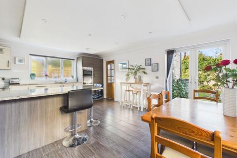 3 bedroom detached house for sale, Brighton Road, Worthing, BN11 2EL