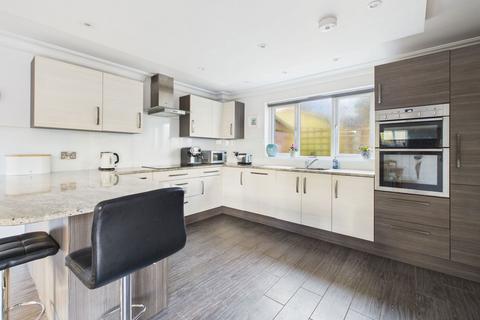 3 bedroom detached house for sale, Brighton Road, Worthing, BN11 2EL