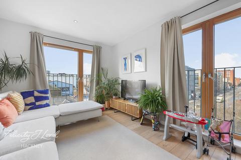 3 bedroom flat for sale, Kingsland Road, LONDON, E2