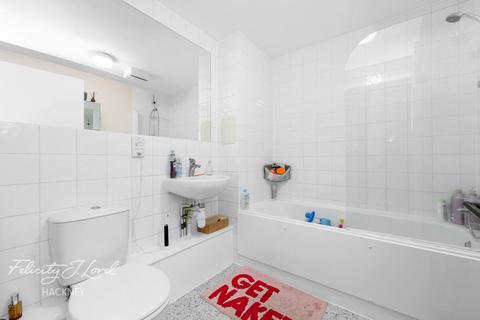 3 bedroom flat for sale, Kingsland Road, LONDON, E2